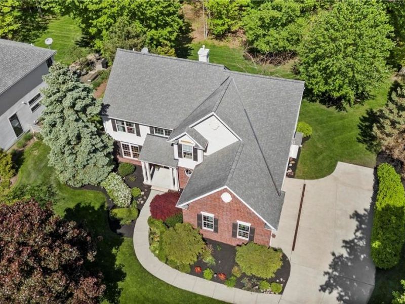 255 Williamsburg Drive, Avon Lake, OH 44012 Photo 3