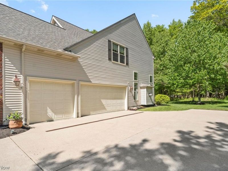 255 Williamsburg Drive, Avon Lake, OH 44012 Photo 39