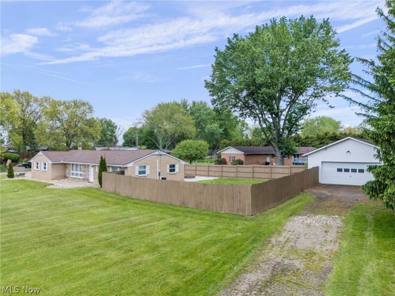 5544 Fairwood Avenue NW, North Canton, OH 44720 Photo 19