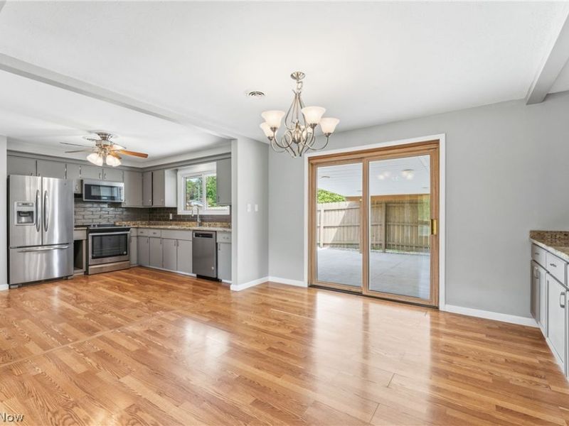 5544 Fairwood Avenue NW, North Canton, OH 44720 Photo 3
