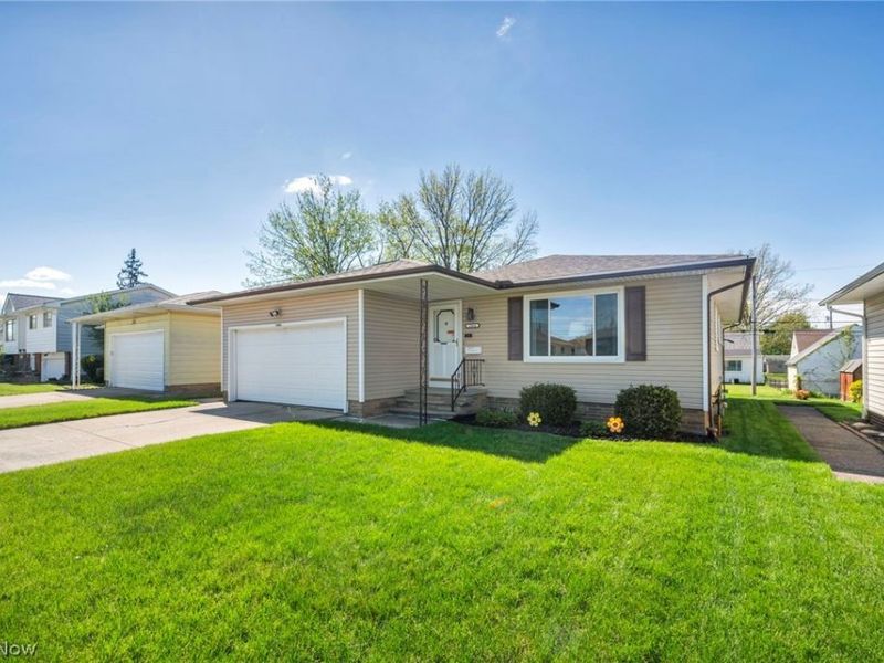 15816 Mendota Avenue, Maple Heights, OH 44137 Photo 2