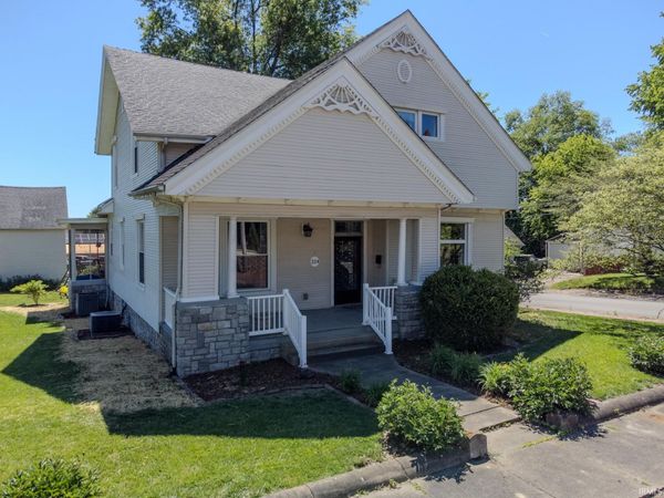 224 S First Street, Boonville, IN 47601