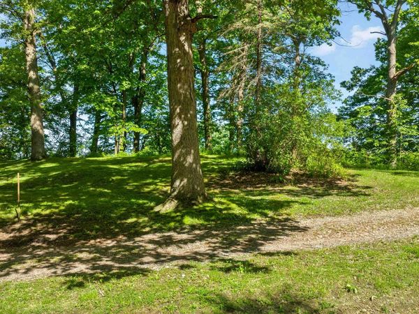40 Ln 131C Turkey Lake, Lagrange, IN 46761