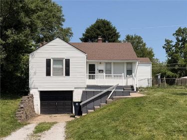 2816 NE 56th Street, Kansas City, MO 64119