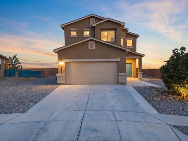 27 Hermanos Loop, Los Lunas, NM 87031