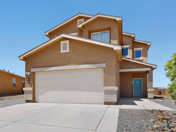 27 Hermanos Loop , Los Lunas, NM 87031