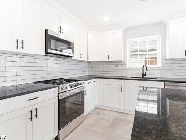 129 Mt Pleasant Ave, Unit 3, Newark, NJ 07104