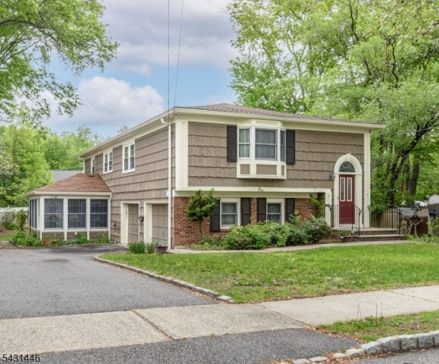 1 Ash Ln, Parsippany-troy Hills, NJ 07034 Main Photo
