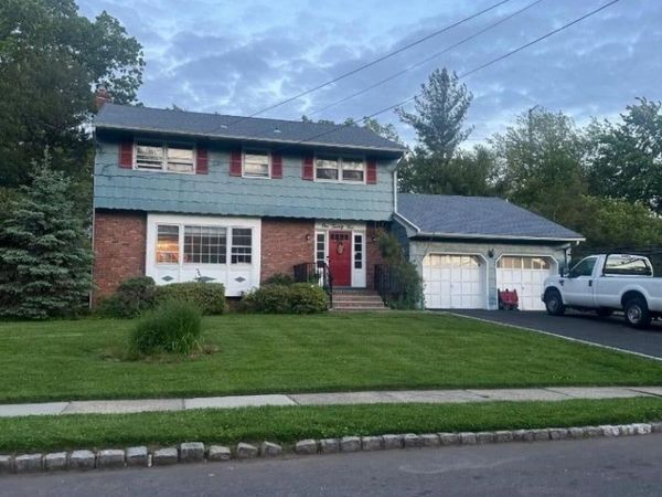 125 Summit Ct, Westfield, NJ 07090