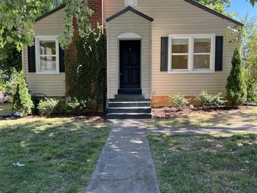 906 Kenton Street , Bowling Green, KY 42101