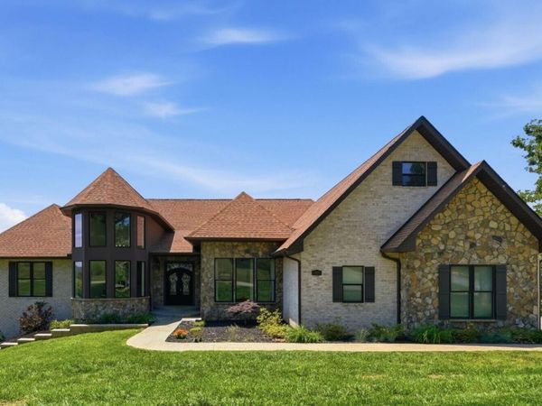 1005 Enchanted Drive, Dandridge, TN 37725