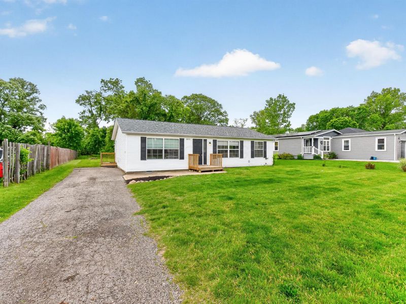 3571 Lincoln Road , Urbancrest, OH 43123 Photo 2