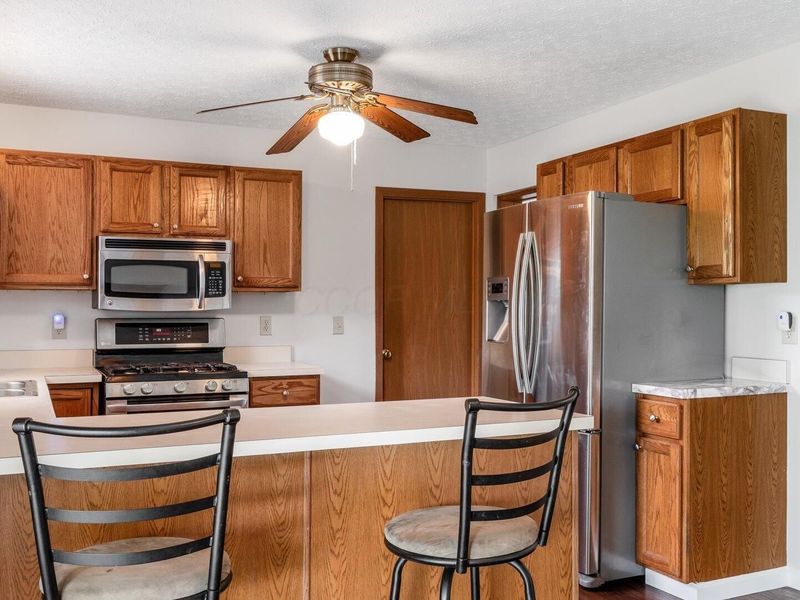 2148 Dunkeld Drive, Grove City, OH 43123 Photo 7