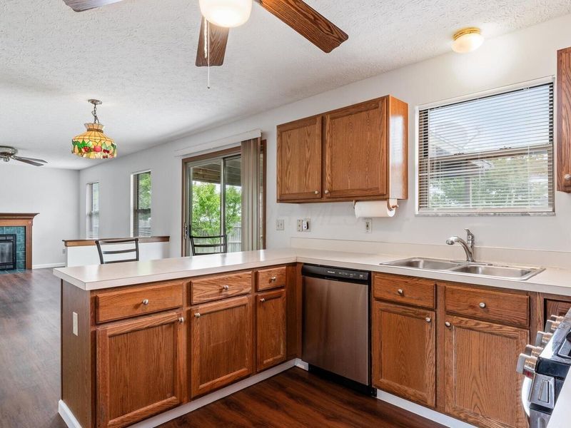 2148 Dunkeld Drive, Grove City, OH 43123 Photo 8