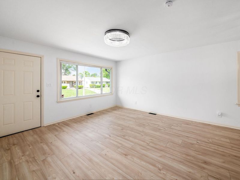 3285 Towers Court S, Columbus, OH 43227 Photo 4