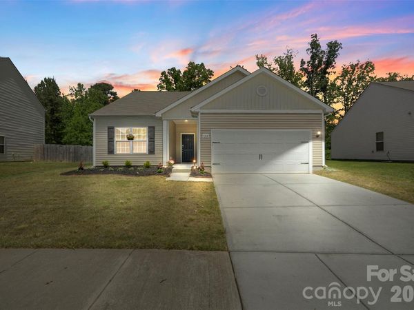 7318 Cuddington Drive , Charlotte, NC 28215