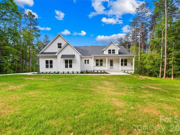 123 Pier Drive , Statesville, NC 28677
