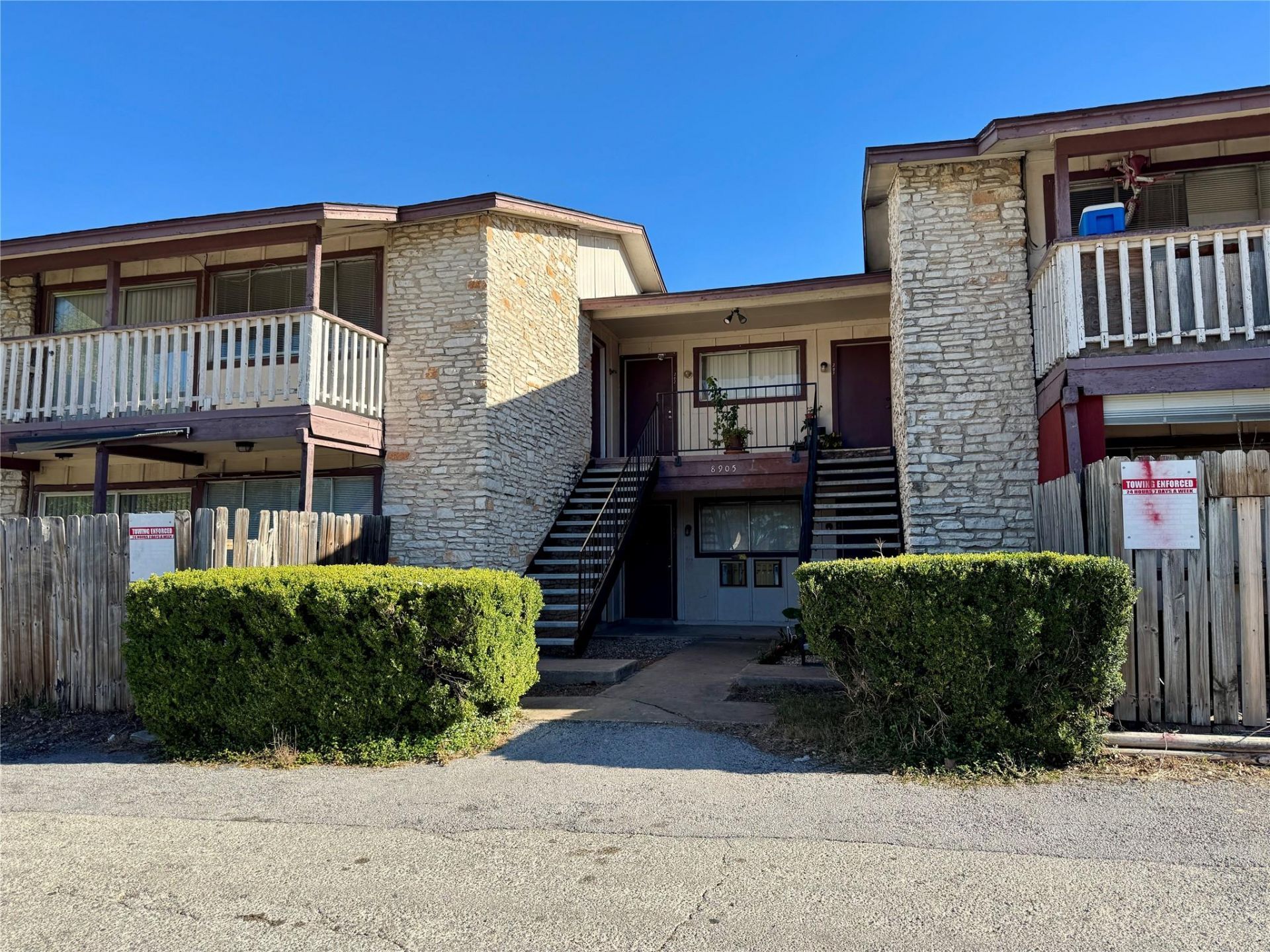 8905 Parkfield Dr, Unit 203, Austin, TX 78758 Main Photo