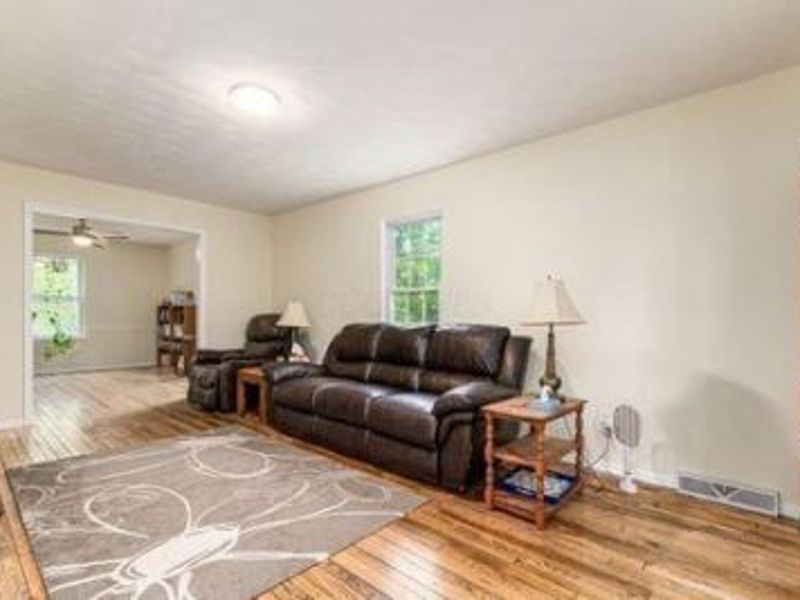1003 Cross Country Drive , Columbus, OH 43235 Photo 12