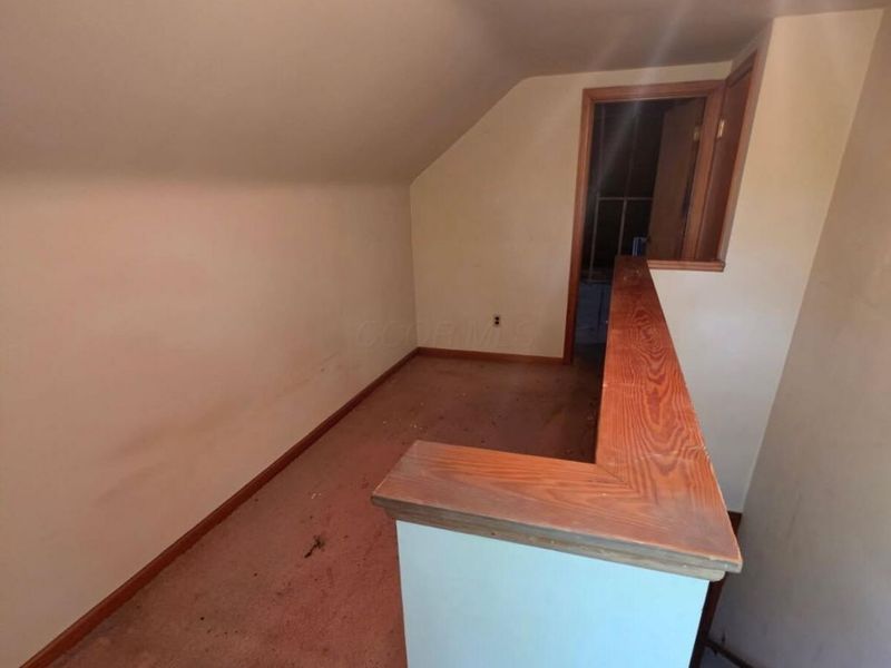 584 Chestershire Road , Columbus, OH 43204 Photo 6