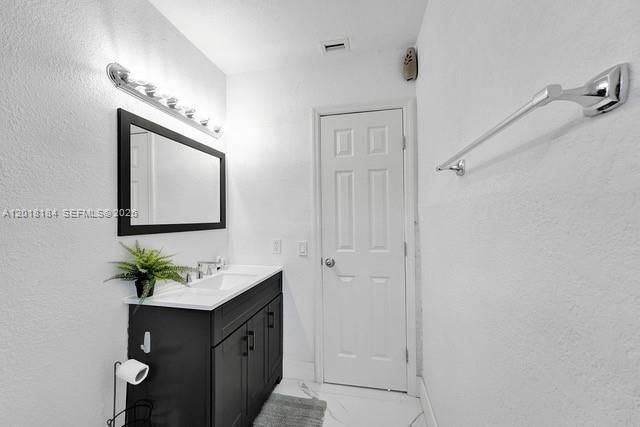 1324 NE 151st St , Unit 1324, North Miami Beach, FL 33162 Photo