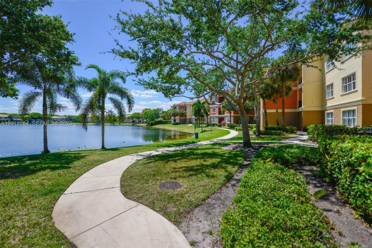 4402 SW 160th Ave , Unit 934, Miramar, FL 33027 Photo