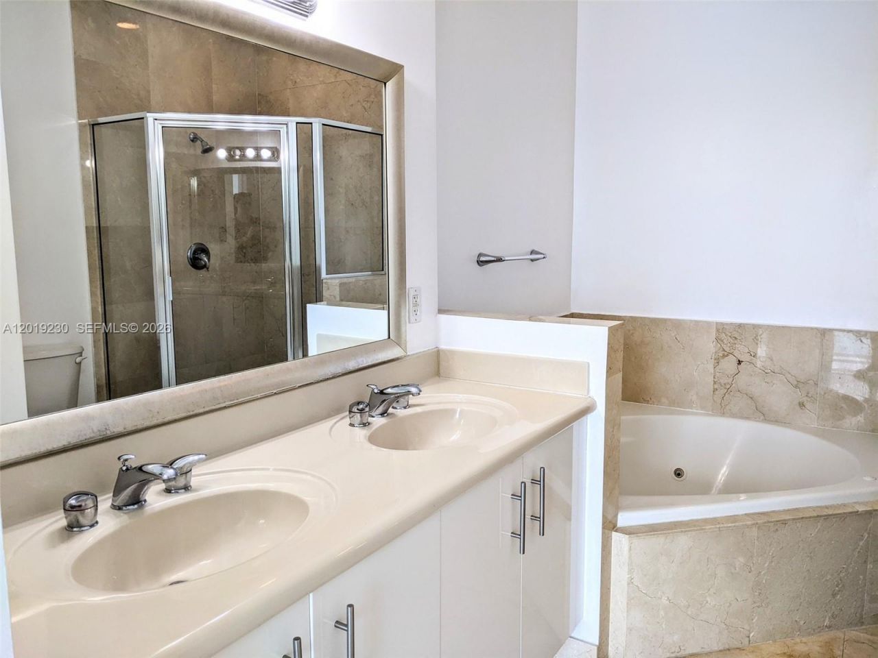 7910 Harbor Island Dr , Unit 504, North Bay Village, FL 33141 Photo