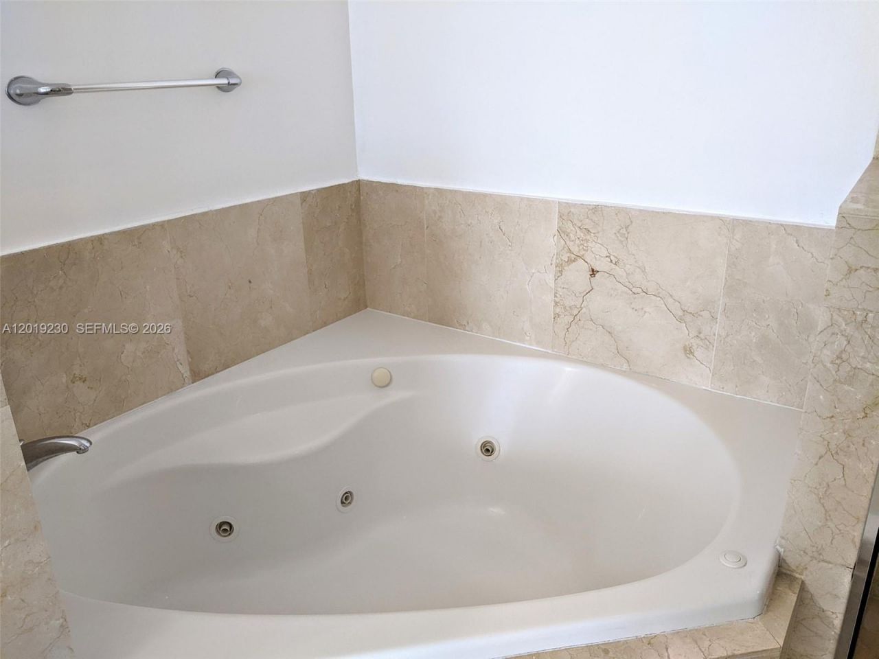 7910 Harbor Island Dr , Unit 504, North Bay Village, FL 33141 Photo