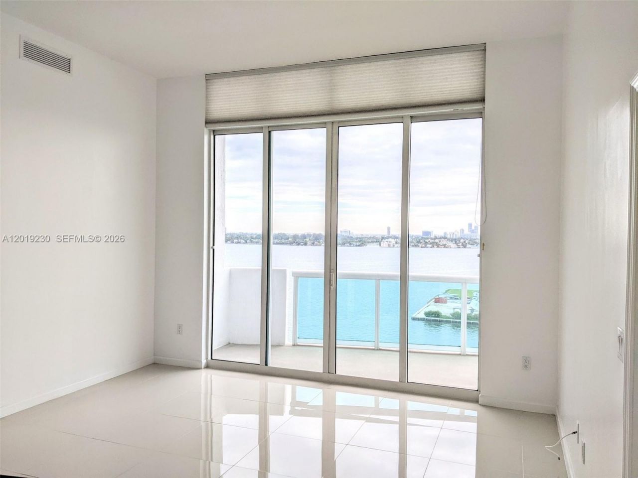 7910 Harbor Island Dr , Unit 504, North Bay Village, FL 33141 Photo