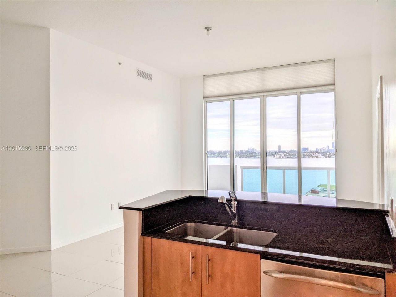 7910 Harbor Island Dr , Unit 504, North Bay Village, FL 33141 Photo