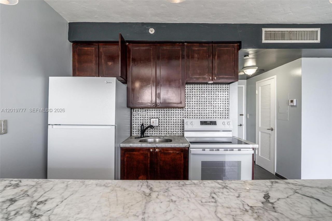 1720 Harrison St , Unit 9F, Hollywood, FL 33020 Photo