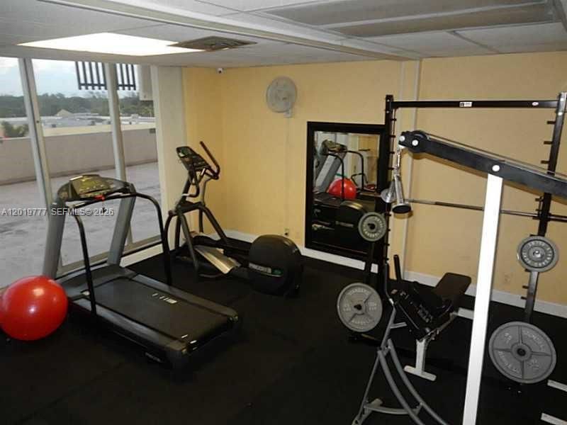 1720 Harrison St , Unit 9F, Hollywood, FL 33020 Photo