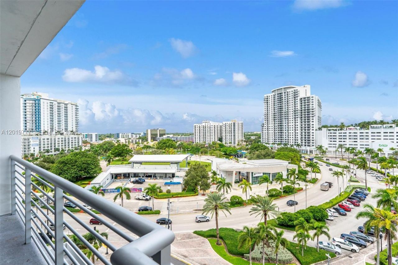 1720 Harrison St , Unit 9F, Hollywood, FL 33020 Photo