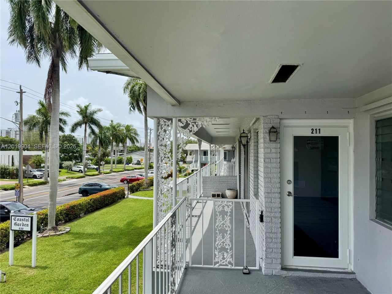 630 Layne Blvd , Unit 211, Hallandale Beach, FL 33009 Photo