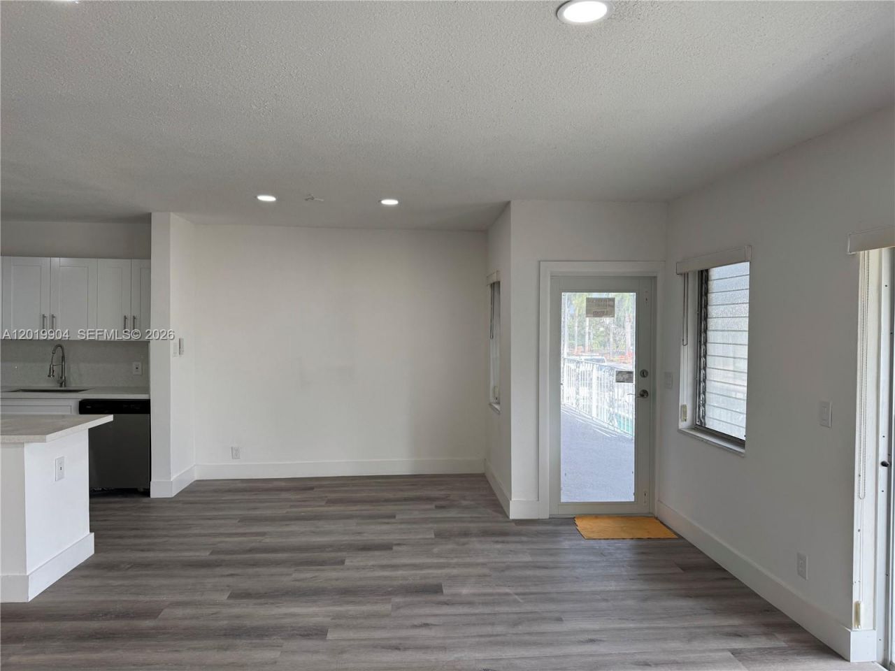 630 Layne Blvd , Unit 211, Hallandale Beach, FL 33009 Photo