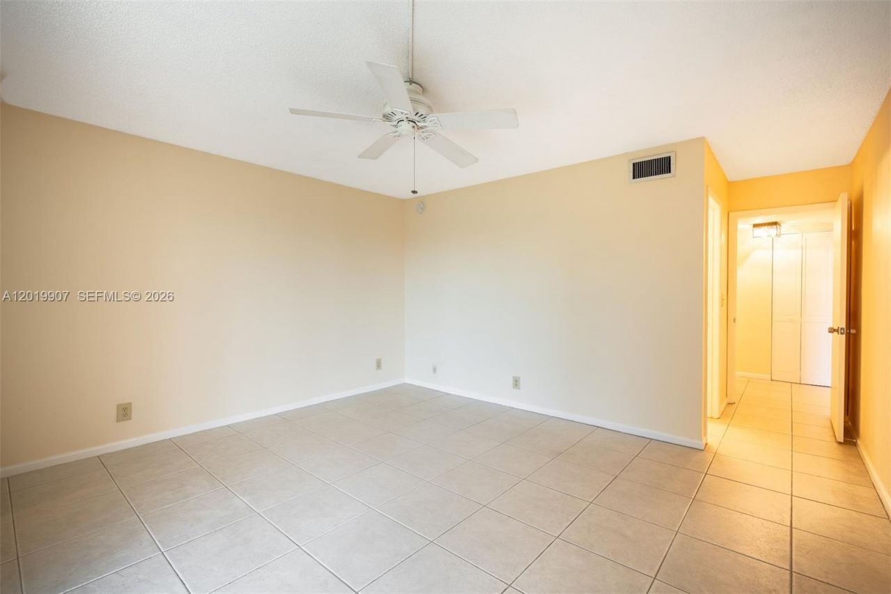 260 NW 76th Ave , Unit 404, Margate, FL 33063 Photo