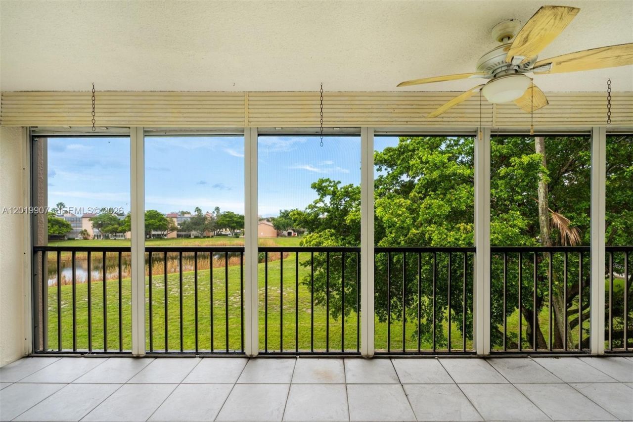 260 NW 76th Ave , Unit 404, Margate, FL 33063 Photo