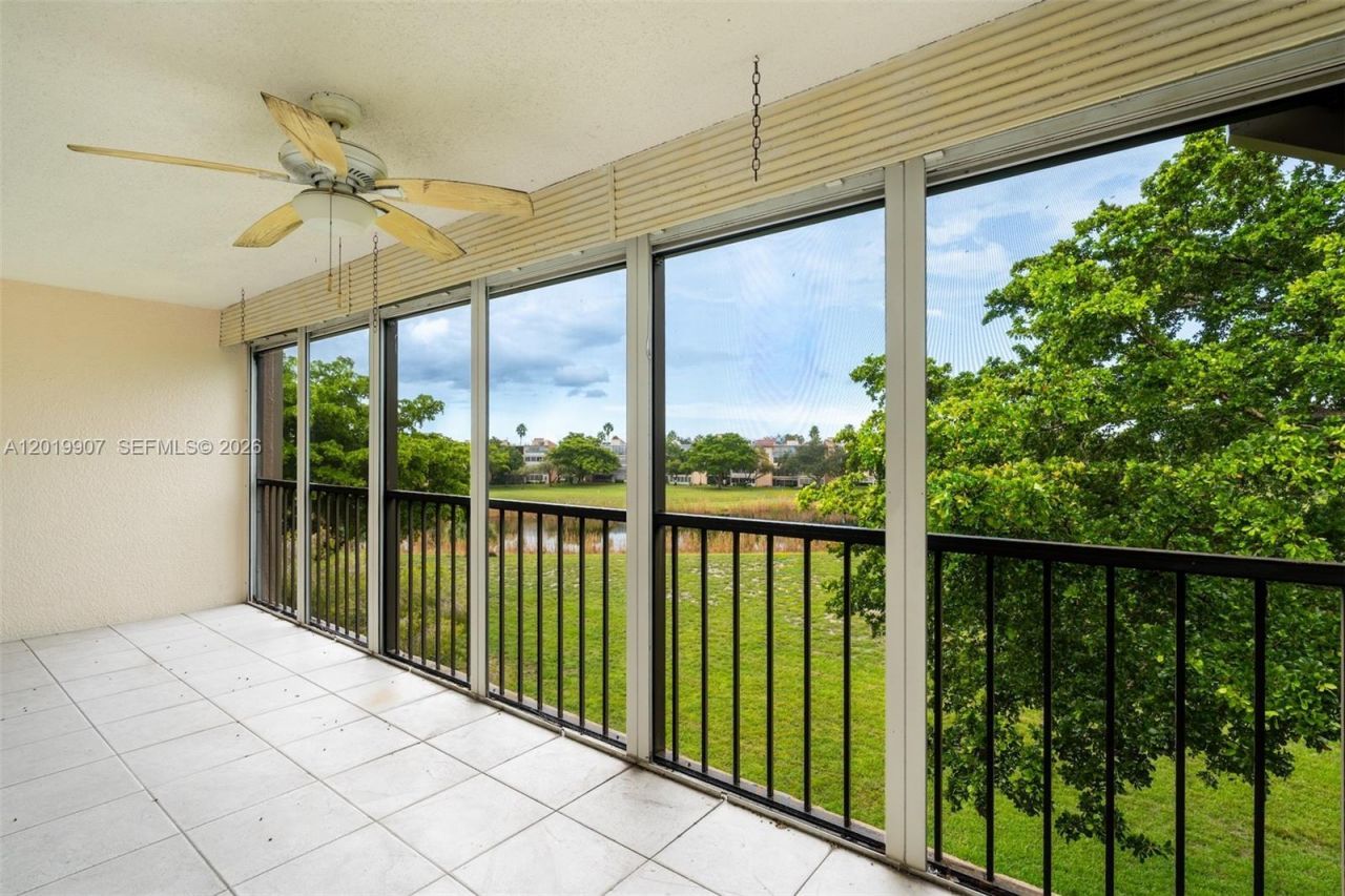 260 NW 76th Ave , Unit 404, Margate, FL 33063 Photo