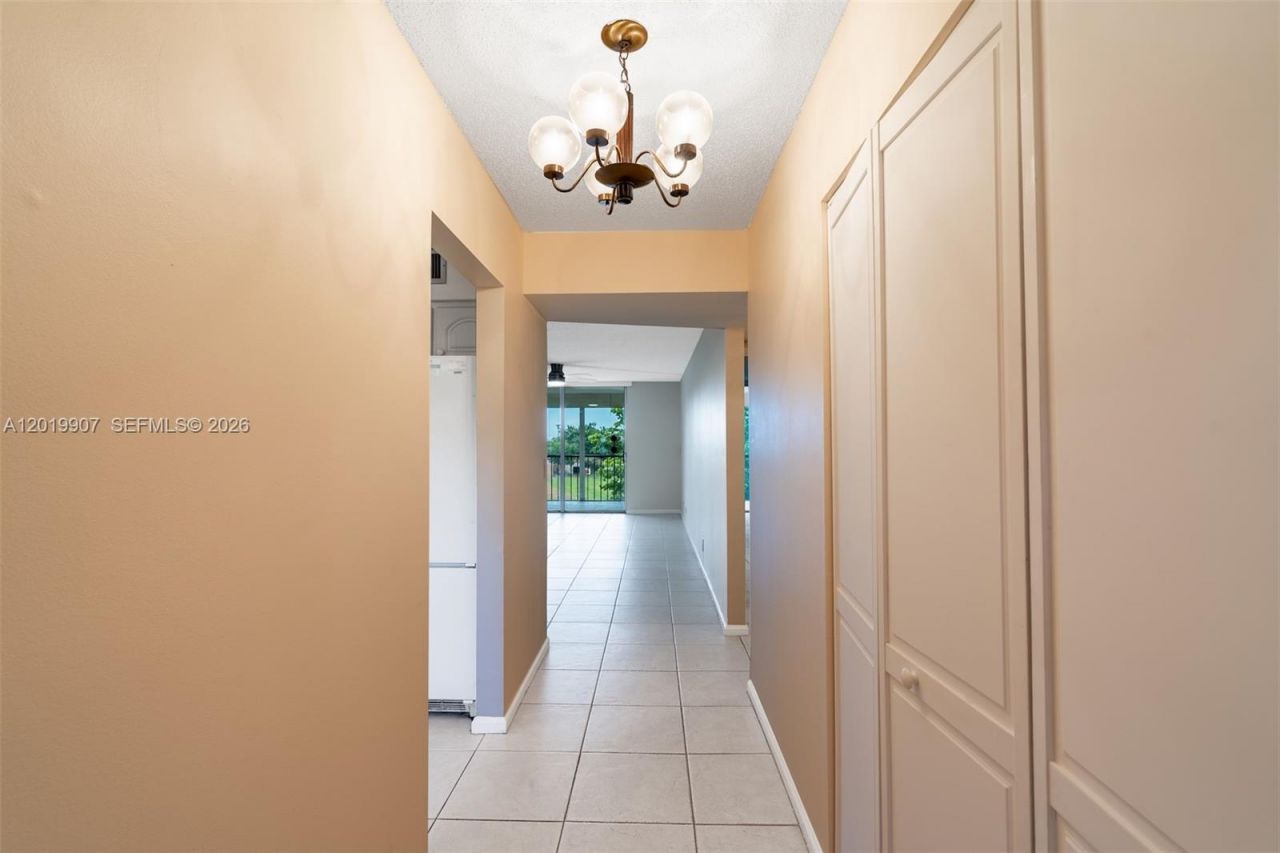 260 NW 76th Ave , Unit 404, Margate, FL 33063 Photo