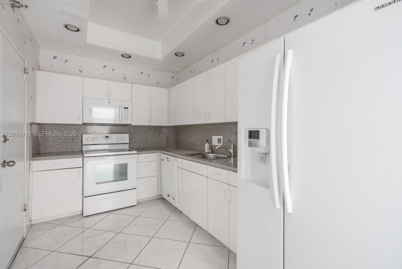 10185 Collins Ave, Unit PH08, Bal Harbour, FL 33154 Photo