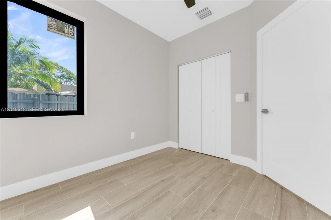 1818 NW 49 St., Miami, FL 33142 Photo
