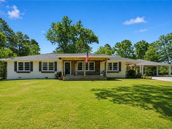 2880 Collard Valley Road , Cedartown, GA 30125