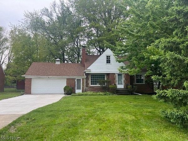 2100 Glenridge Road , Euclid, OH 44117