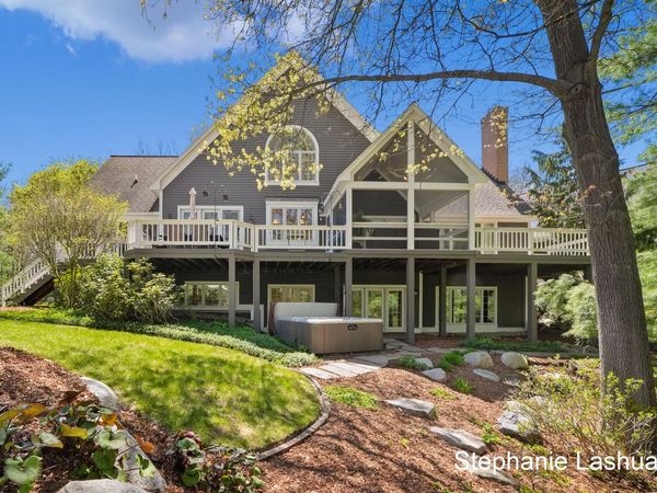 8250 Rum Creek Trail NE, Rockford, MI 49341