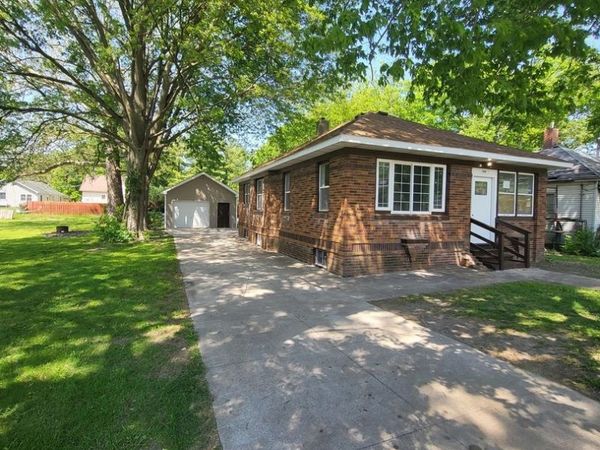 1406 S Bloomington Street , Streator, IL 61364