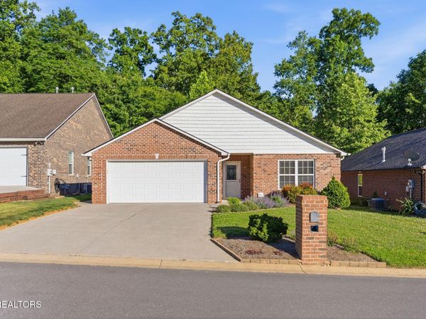 128 Ann Cove Lane, Powell, TN 37849
