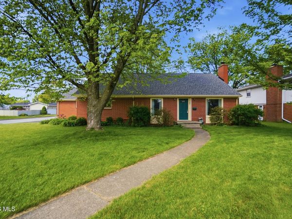 700 Lincolnshire Lane, Findlay, OH 45840