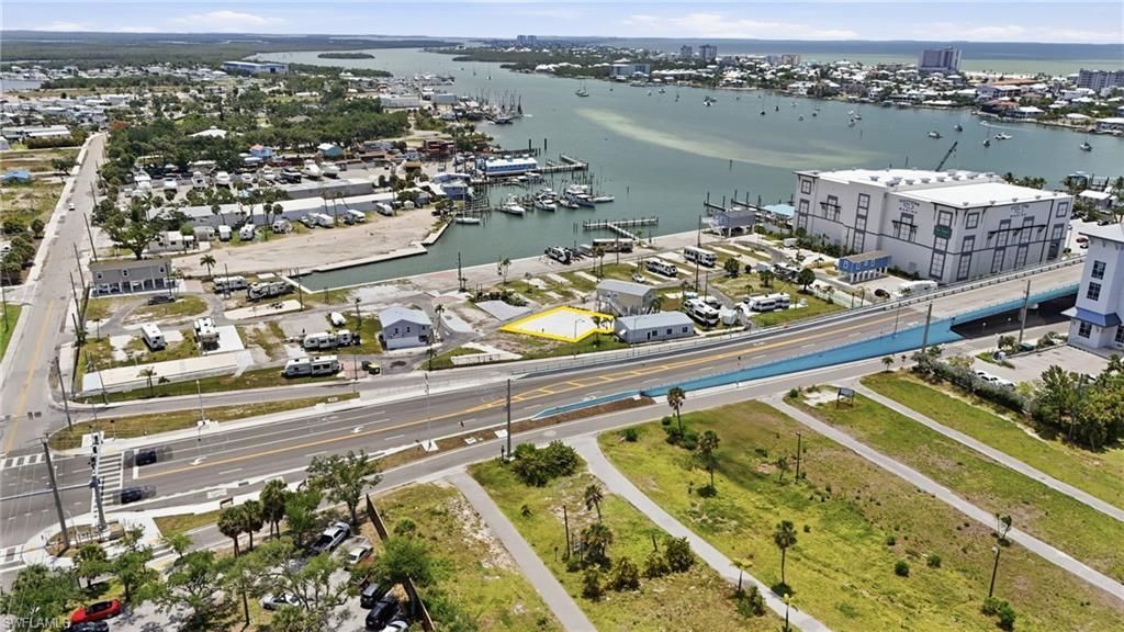 19281 #32-33 San Carlos Blvd, Fort Myers Beach, FL 33931 Photo