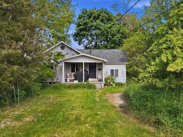 964 Fairfax Ave, Mansfield, OH 44906