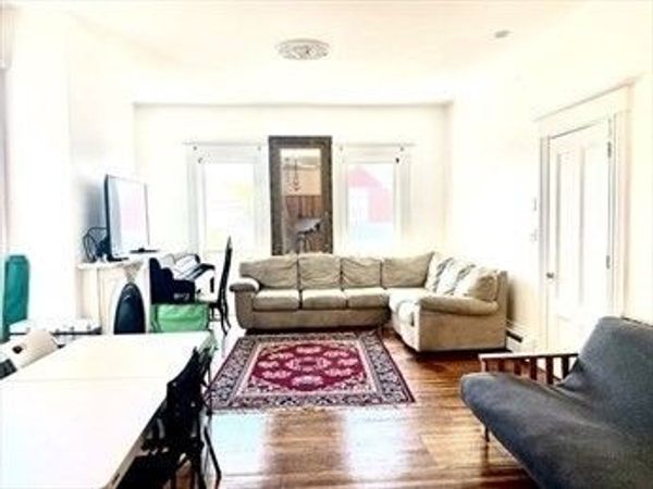 23 Monmouth Street, Unit 1, Somerville, MA 02143